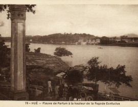 Hue-Fleuve-de-Parfum-41550084640.jpg