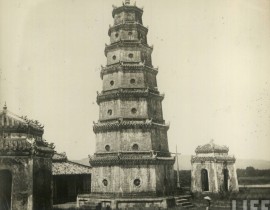 Thap-Phuoc-Duyen-cua-chua-Thien-Mu-5369423690.jpg