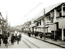 HANOI-Rue-des-Cantonnais-Pho-Hang-Ngang-4992241432.jpg
