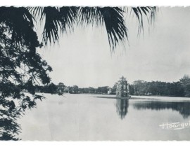 Pagodon-au-Petit-Lac-4989509624.jpg