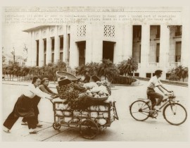 Women-at-Work-in-Hanoi-North-Vietnam-1970-4995280078.jpg
