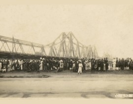 Cau-Long-Bien-5006438957.jpg