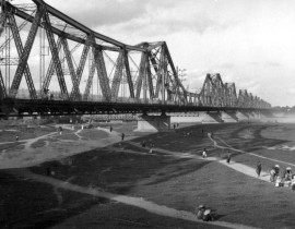 Hanoi-1939-Le-Pont-Paul-Doumer-Cau-Long-Bien-19638493391.jpg