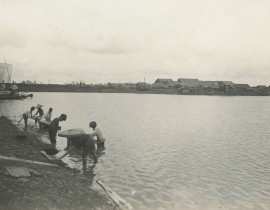 Indochine-Hanoi-pres-du-Banc-de-Sable-ca1900-49097946686.jpg