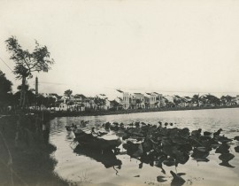 Indochine-Hanoi-Petit-Lac-1900-49097444963.jpg